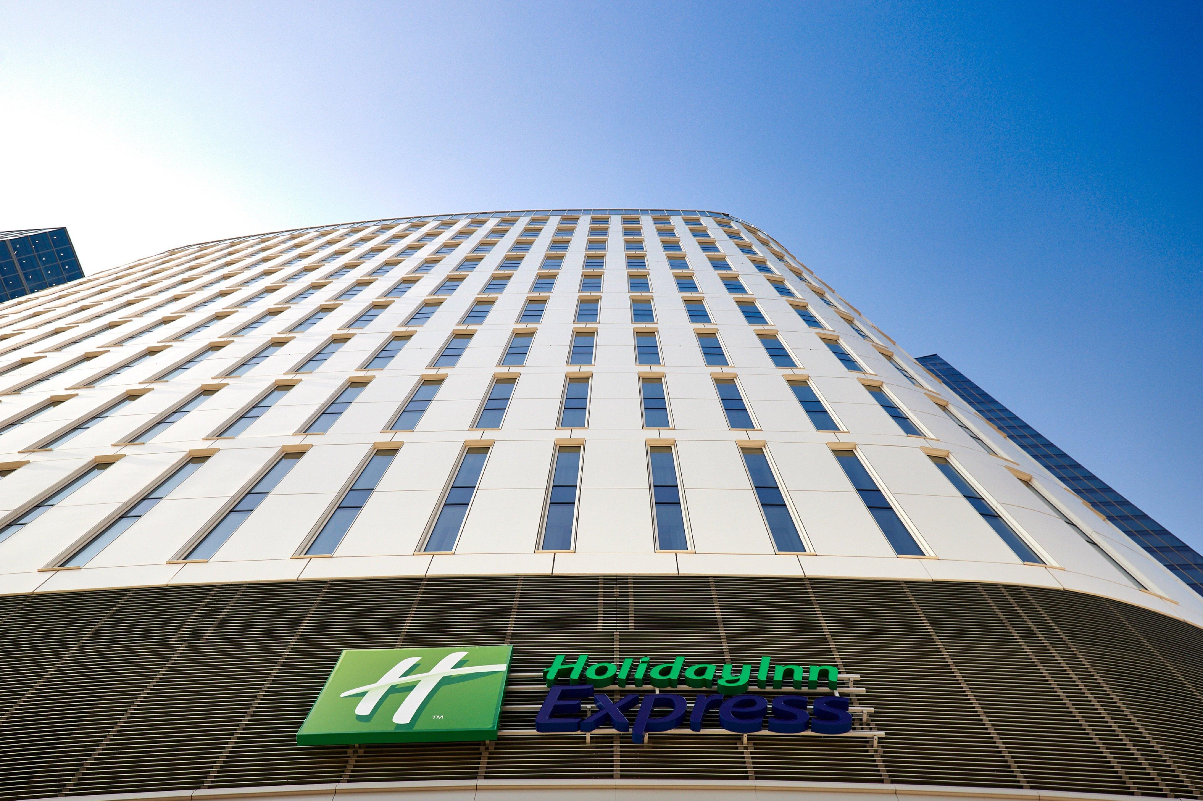 Holiday Inn Express - Warsaw - The Hub, An Ihg Hotel Esterno foto